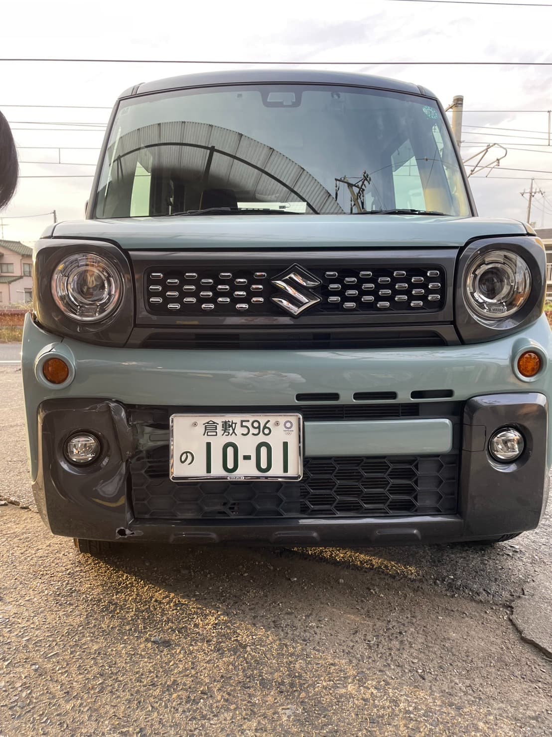 乗用車 修理の画像